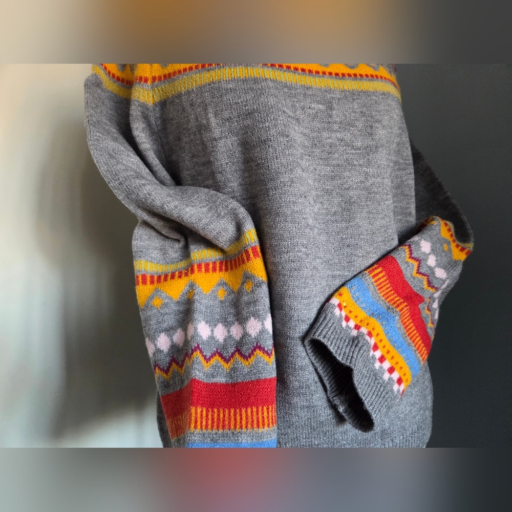 Multicolor Fair Isle Women's Sweater - Picture 9 of 14